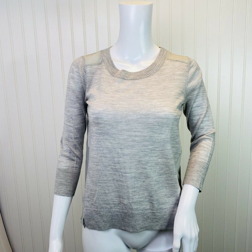 Club Monaco Top Silk Gray 3/4 Sleeve Round Neck